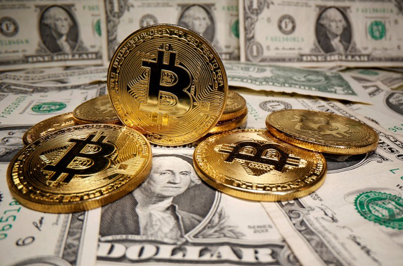 سعر بيتكوين يواصل ارتفاعاته القياسية.. اخترق حاجز 34 ألف دولار