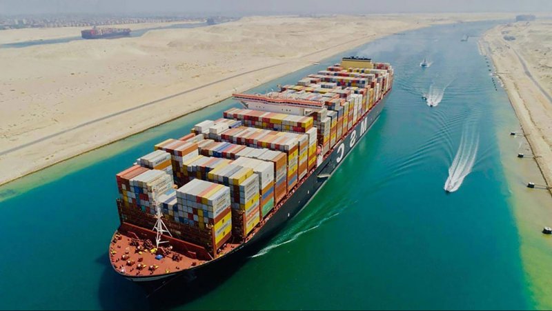 "هيئة قناة السويس" تعلن حجم الإيرادات في 2020