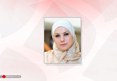 كلية الدراسات العليا تدشن الاصدار الاول من مجلة الكلية تحت شعار "التواصل والاستكشاف نحو التمكين"