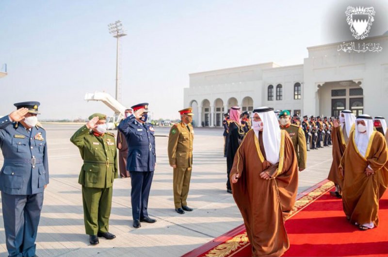 نيابة عن جلالة الملك.. سمو ولي العهد رئيس الوزراء يغادر الوطن لترؤس وفد المملكة بالقمة الخليجية 41
