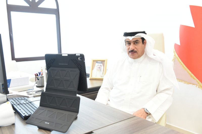 الدوسري عاتبًا على زملائه النواب: "اللي قاعد يصير غير صحيح"