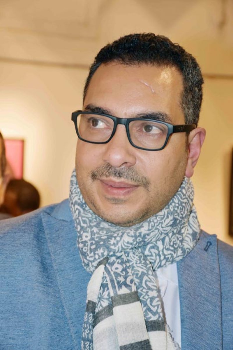 "إيماءات الروح" للطهمازي..انسجام اللون والمشاعر
