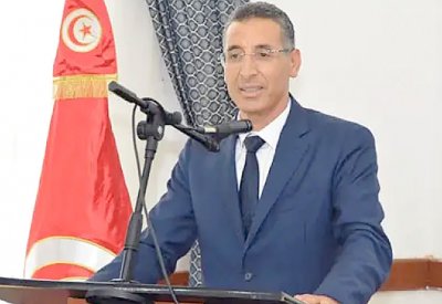 تونس.. إقالة وزير الداخلية من منصبه