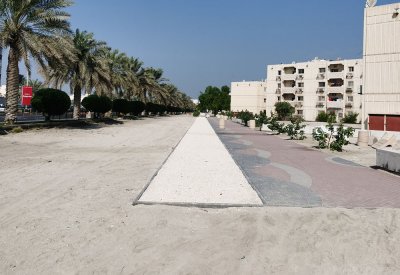 بالصور: ممشى من "الكنكري" يثير استياء أهالي البسيتين