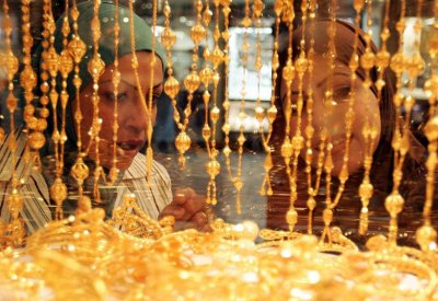 الذهب يحافظ على بريقه في 2021.. وتوقعات بأسعار قياسية