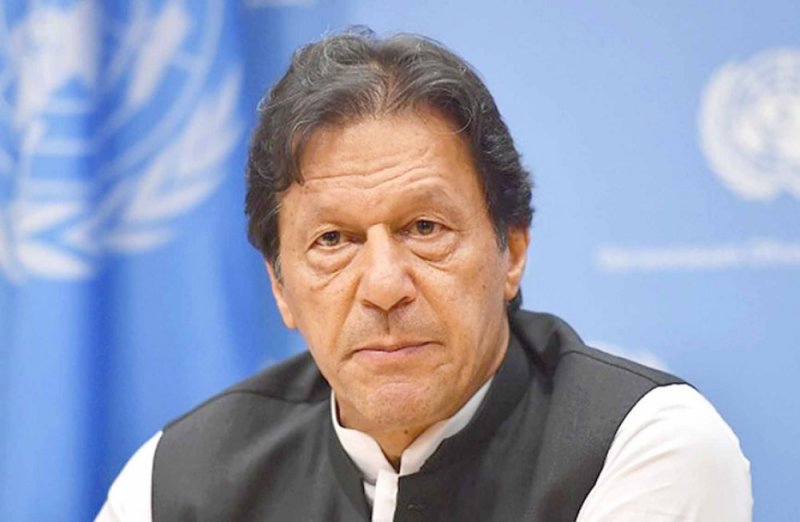 عمران خان يتهم متظاهرين شيعة بـ “ابتزازه”