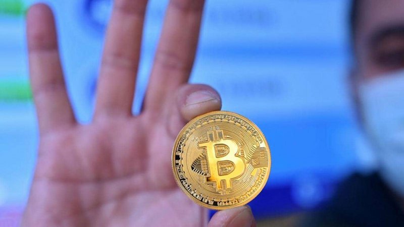"البيتكوين" تسجل رقما قياسيا جديدا