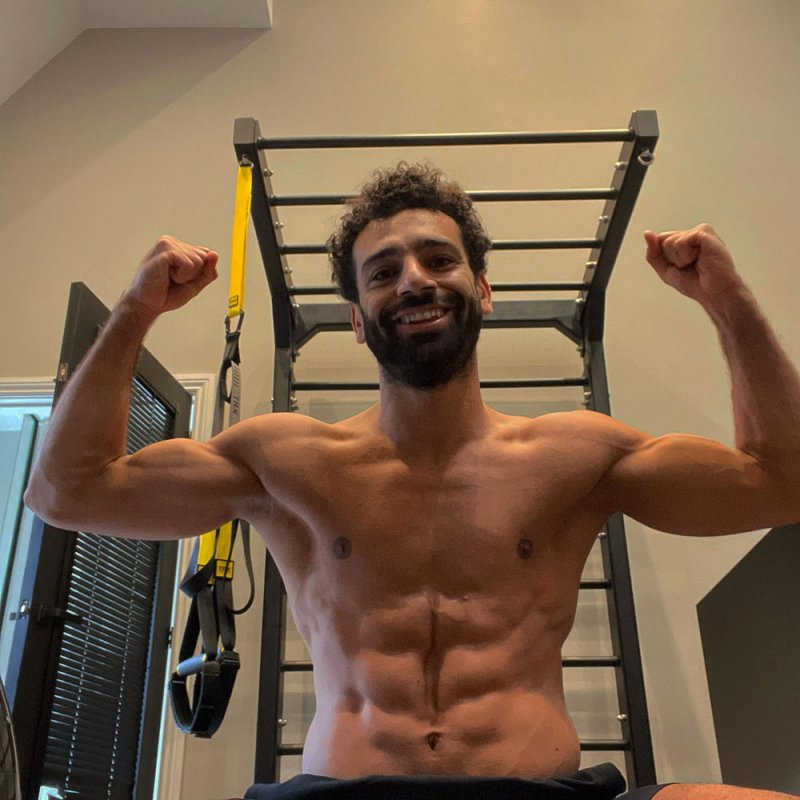 محمد صلاح يشعل مواقع التواصل.. بصورة
