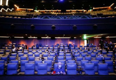 إيرادات السينما الأمريكية تتراجع بنسبة 80%