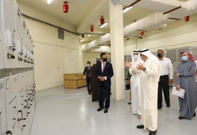 وزير شؤون الكهرباء يطلع على تجربة جامعة الخليج العربي في توفير استهلاك الطاقة
