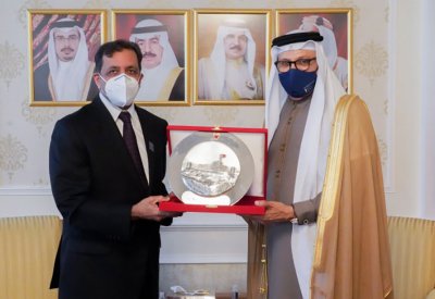 وزير الخارجية يستقبل سفير جمهورية باكستان الإسلامية بمناسبة انتهاء مهام عمله