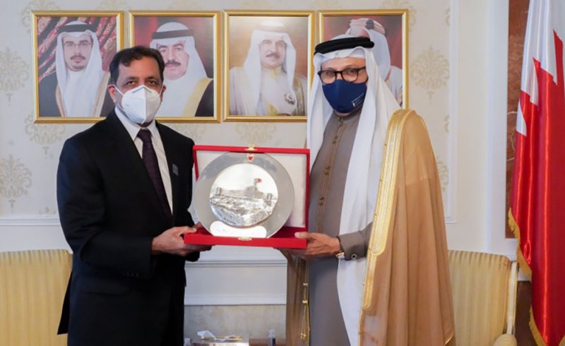 وزير الخارجية يستقبل سفير جمهورية باكستان الإسلامية بمناسبة انتهاء مهام عمله