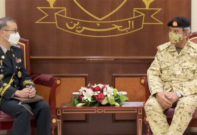 القائد العام لقوة دفاع البحرين يستقبل الملحق العسكري لجمهورية كوريا