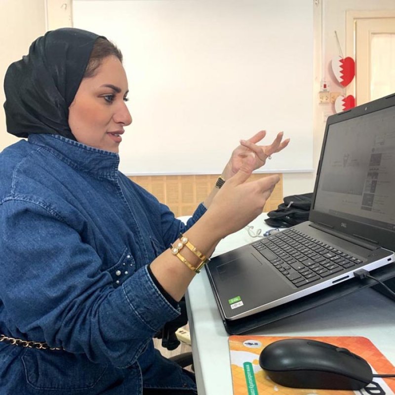 تحويل الدروس الرقمية إلى فيديوهات لجميع المراحل