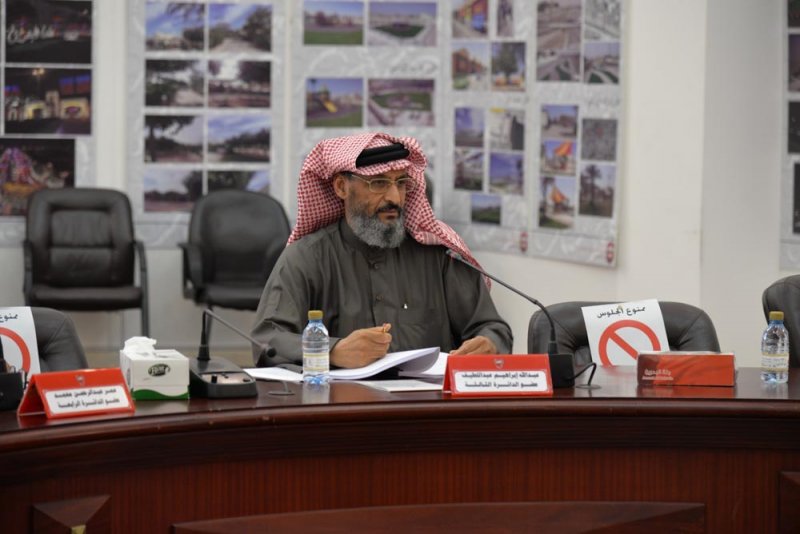 البلدي عبدالله إبراهيم: النواب يأخذون شغلنا وينسبونه لأنفسهم