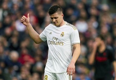 رسميًا.. فرانكفورت يستعيد يوفيتش من ريال مدريد