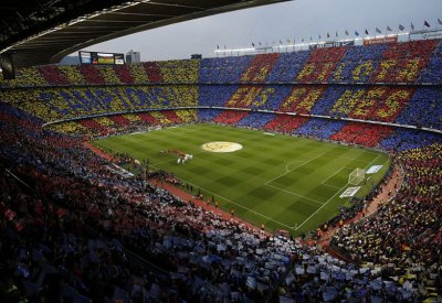 برشلونة يناقش خطط الانتخابات مع الحكومة الكتالونية