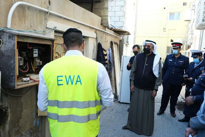 المحافظة الشمالية: قطع التيار الكهربائي عن بعض وحدات السكن الجماعي المشترك للعمالة الوافدة