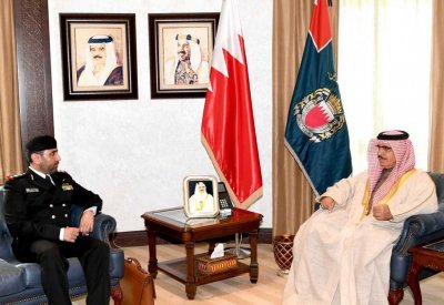 معالي وزير الداخلية يشيد بدور القوات البحرية المشتركة في تعزيز الأمن الإقليمي والسلامة البحرية