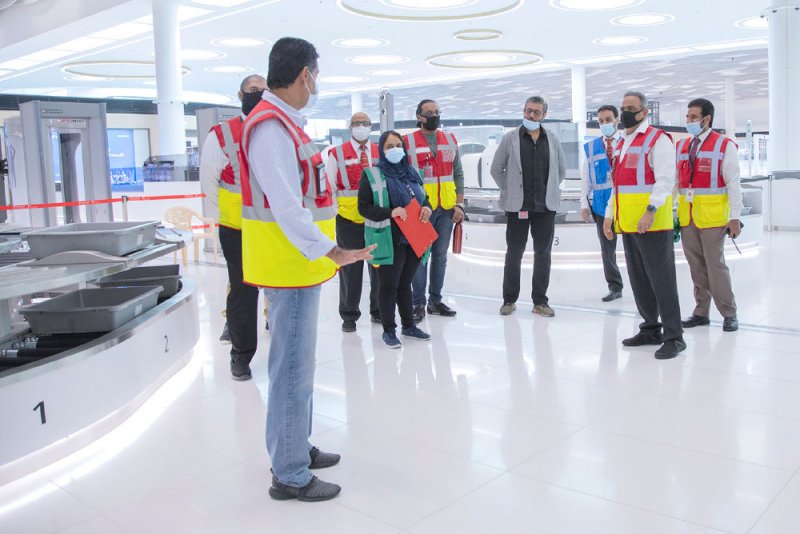 إجراء تجربة إخلاء كامل بمبنى المسافرين الجديد