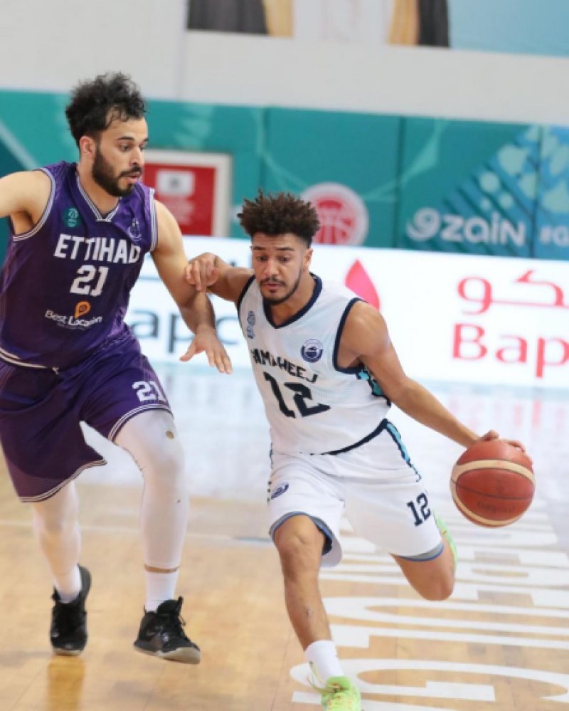 سلة سماهيج تفوز على الاتحاد
