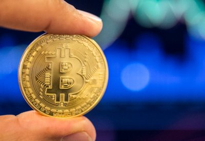 تراجع مستمر لأكثر العملات المشفرة رواجا