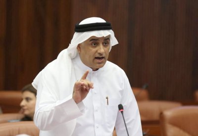 الصالح: ما نشرته "البلاد" عن توظيف الأجانب بالبلديات.. فضيحة
