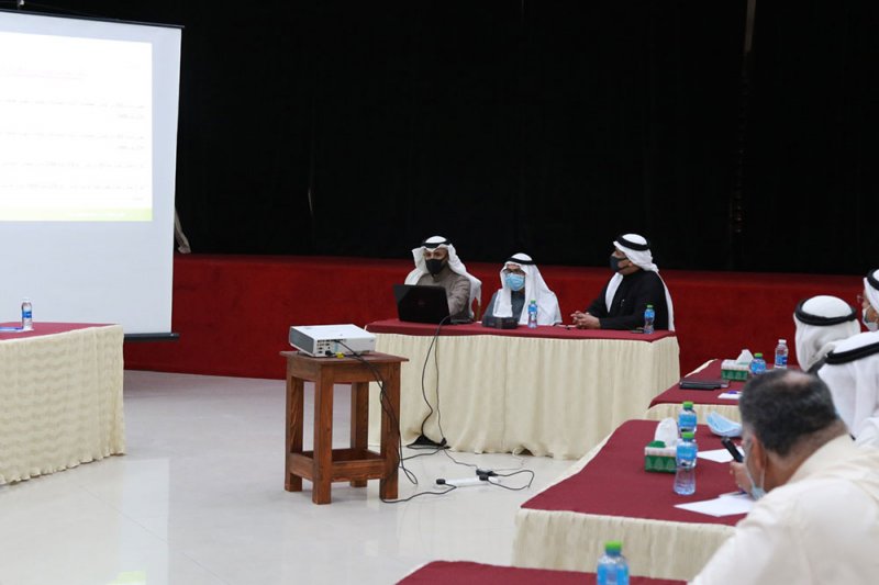 بالصور: الصالح يبحث مع قيادات السنابس ملفات تشريعية وخدمية للمنطقة
