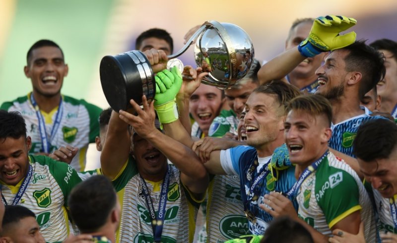 فريق ديفينسا خوستيكا الأرجنتيني يتوج بلقب كأس سود أمريكانا