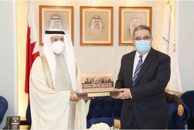 "العلوم التطبيقية" تحصد المركز الأول في مسابقة محافظة العاصمة لأجمل تزيين للمباني عن القطاع التعليمي