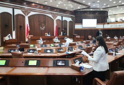 جواز تأمين أسرة صاحب العمل في المؤسسات العائلية