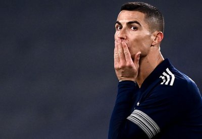 إعلام إيطاليا: رونالدو انتهك قيود السفر المتعلقة بكورونا