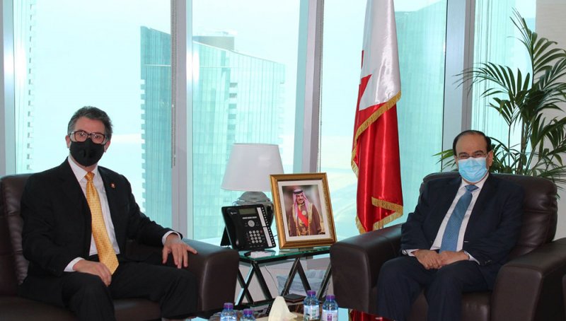 ميرزا يستقبل القنصل السويسري ويناقش معه الفرص الاستثمارية