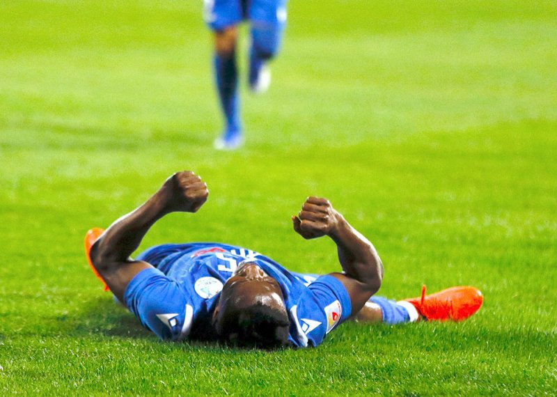 بالصور: الحد يتخطى البديع في افتتاح الجولة الثامنة لدوري ناصر بن حمد الممتاز
