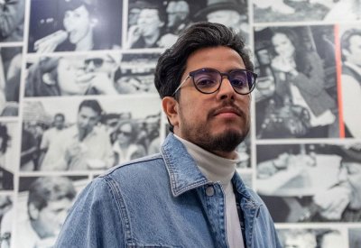 العبدالله يقتنص "الصقر الخليجي القصير" بالعين السينمائي