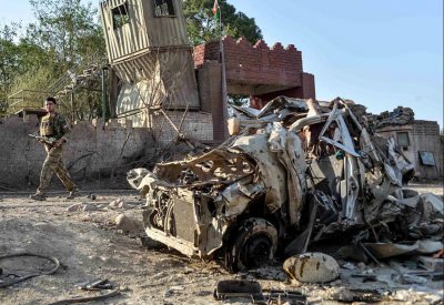 طالبان تشن هجوماً انتحارياً وتقتل 8 جنود أفغان