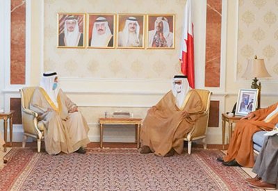 وزير الخارجية يستقبل رئيس وأعضاء لجنة حقوق الإنسان بمجلس الشورى