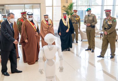 بالصور: سمو ولي العهد رئيس مجلس الوزراء يفتتح مركز محمد بن خليفة للقلب