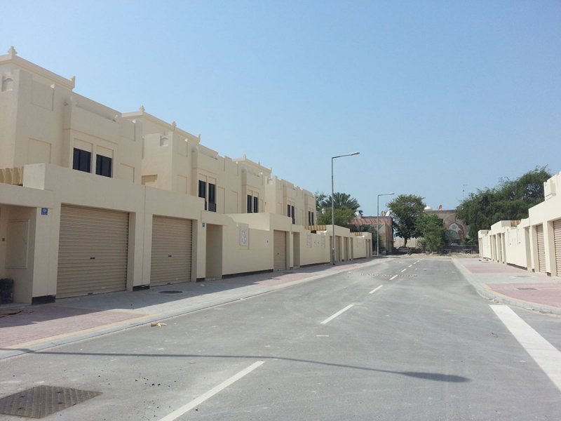 وزير الإسكان: تنفيذ  522 وحدة سكنية في المحرق