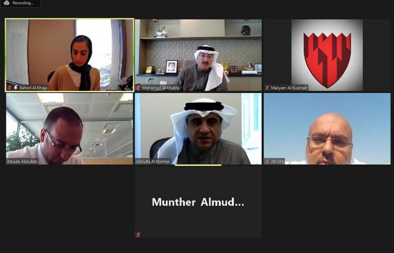 الرئيس التنفيذي لمؤسسة التنظيم العقاري يجتمع مع فريق عمل مجلس التنمية الاقتصادية