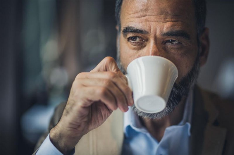 القهوة يقلل من فرصة فقدان السمع لدى الرجال
