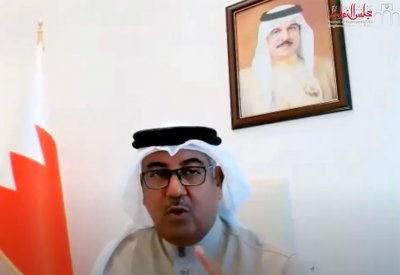 الدمستاني: هل توظيف الأطباء البحرينيين قابله استغناء عن الأجانب؟