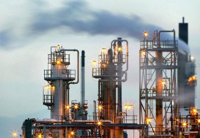 تجاهل بيانات "مهمة" يقود أسعار النفط إلى الانخفاض