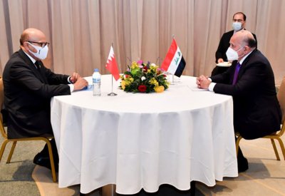 وزير الخارجية يجتمع مع نائب رئيس الوزراء ووزير خارجية العراق في مدينة أثينا