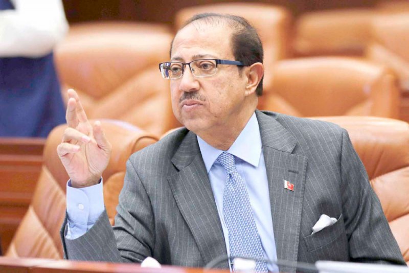 المسقطي يعرض معطيات الميزانية على الصالح والشوريين