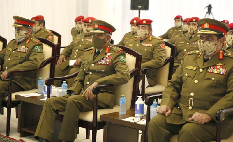 رئيس هيئة الاركان يفتتح إحدى المنشآت العسكرية الحديثة
