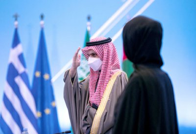 السعودية تطالب بتوحيد الجهود لدعم أمن واستقرار المنطقة