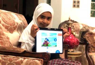 طالبات ابتدائية الصفا يحولن قصصهن المكتوبة إلى رقمية تفاعلية