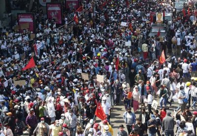 تصاعد الغضب في ميانمار بسبب اعتقال معارضي الانقلاب