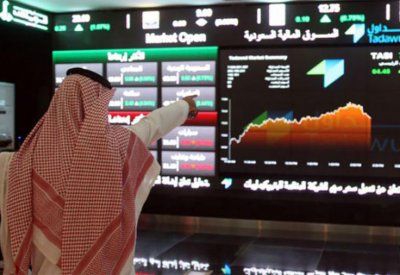 مؤشر الأسهم السعودية يغلق فوق حاجز 9000 نقطة